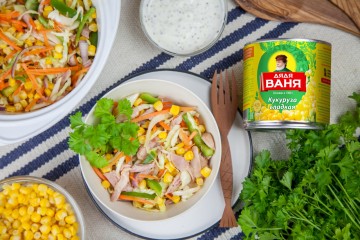 Кукурузный салат c копченой курочкой и болгарским перцем по рецепту от Дяди Вани